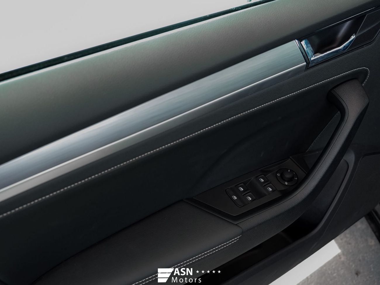 Skoda Superb TSI 280 Exclusive Edition 1.4 Turbo (Export Price)