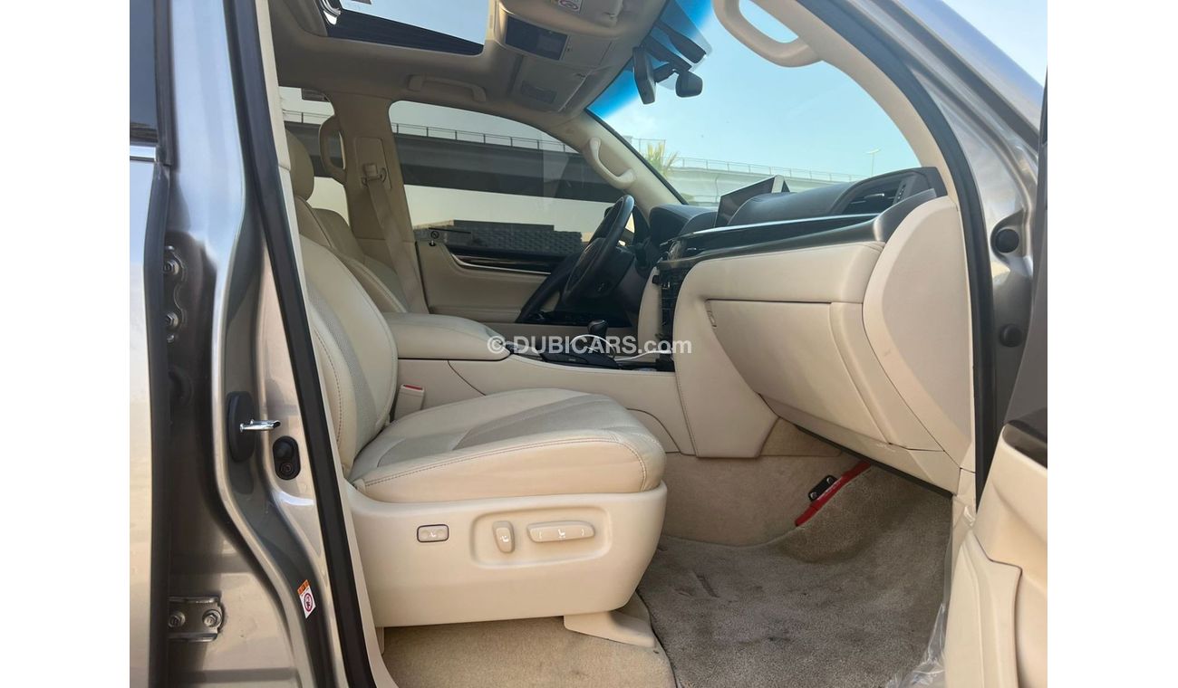 Lexus LX 570 || FSH || Warranty til 2024 || Original Paint || GCC || Pristine Condition