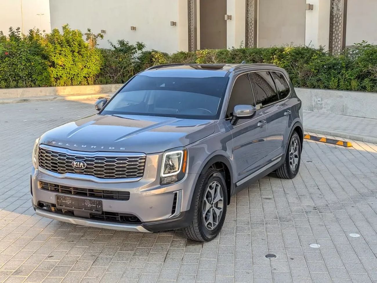 كيا تيلورايد EX FULL OPTION 3.8L V6 IN EXCELLENT CONDITION