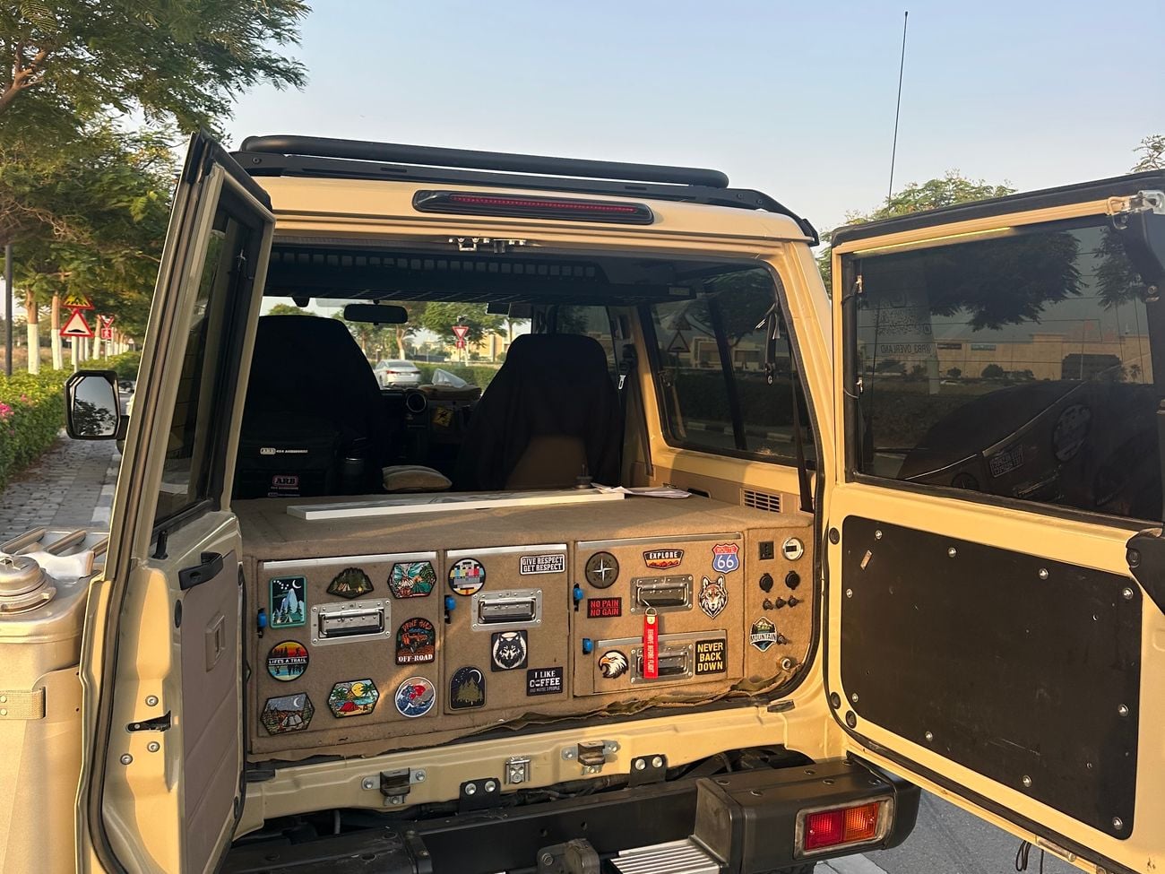 Toyota Land Cruiser 70 lc71