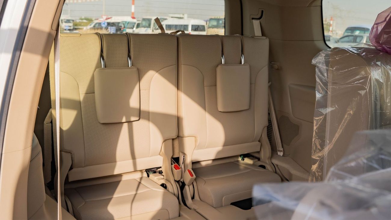 تويوتا لاند كروزر 2026 Toyota Land Cruiser 300 GXR 3.5L AT Petrol (White)
