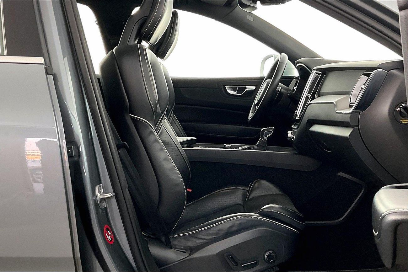 Volvo XC60 T5 R Design | Guaranteed Warranty | 0 Down Payment