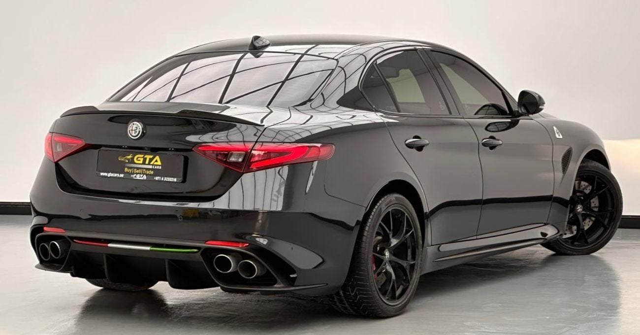 Alfa Romeo Giulia Quadrifoglio 2.9L (505 HP) 2018 Alfa Romeo Giulia Quadrifoglio, Alfa Romeo Service History, 1 Year W