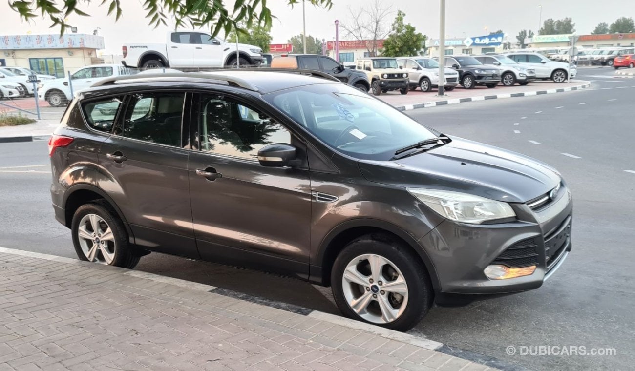 فورد إيسكاب SE Ecoboost 2016 GCC Perfect Condition