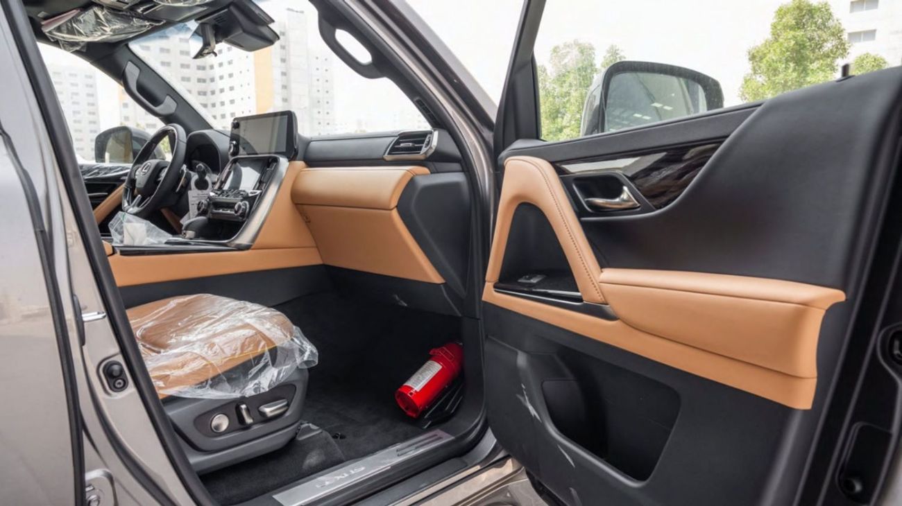 Lexus LX 700h F Sport