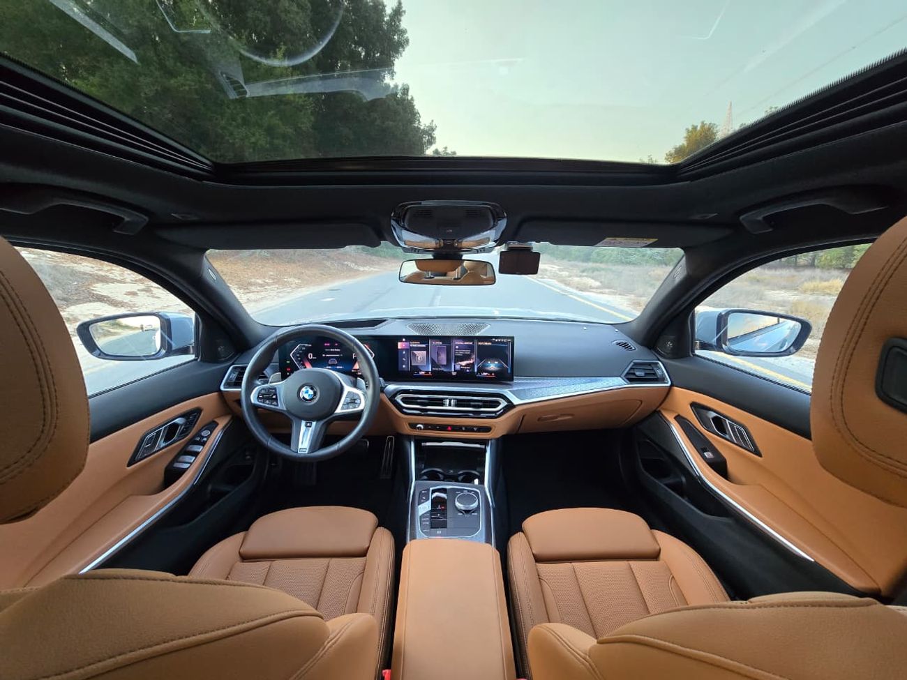 BMW 320i BMW 320i 2024 KOREAN // BODY KIT M POWER // ACCIDENT FREE // ORGINAL PAINT // LOW MILEAGE