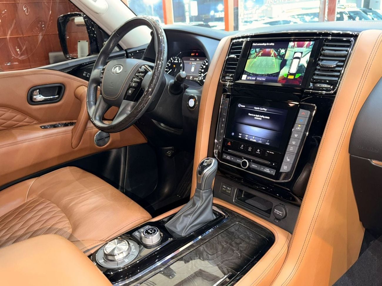 إنفينيتي QX80 Sensory 8 5.6L