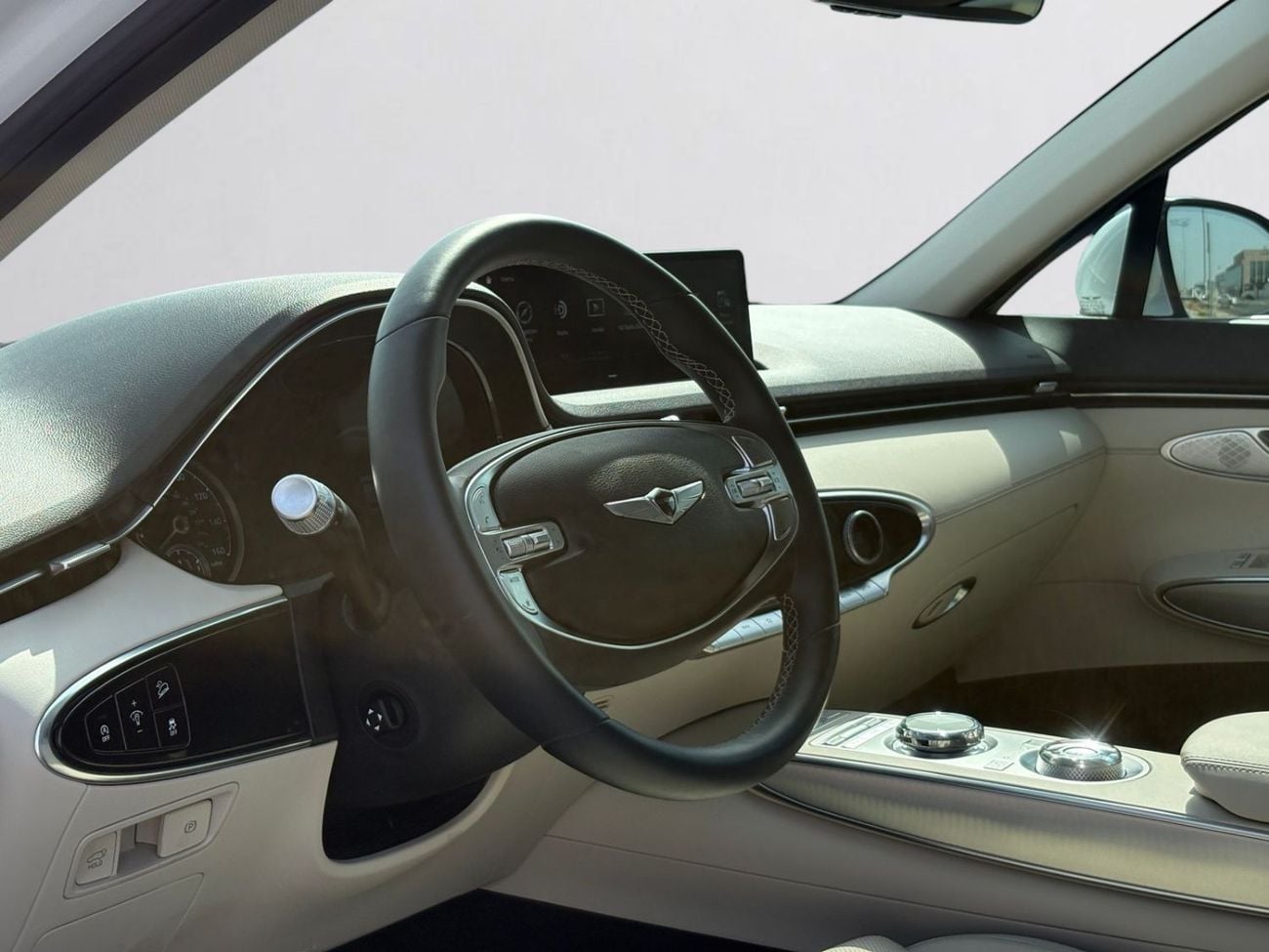 Genesis GV70 PREMIUM AED 2,240 P.M | 0% DOWN PAYMENT | GENESIS GV70 2.5T AWD | 2.5L TURBO – 304 HP | 2025