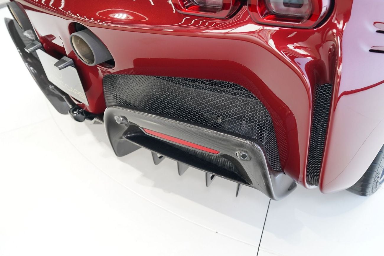 فيراري SF90 ستراديل SPIDER