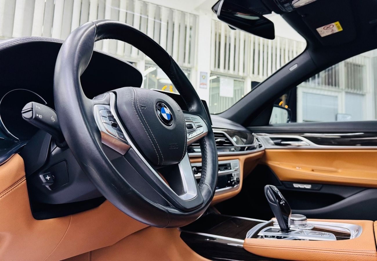 بي أم دبليو 730Li Exclusive 2.0L