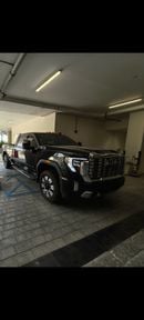 جي أم سي سييرا 2500 HD Denali crew cab long wheel base duramx 6.6 diseal