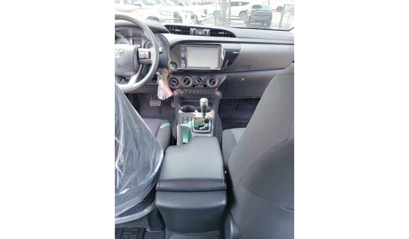 Toyota Hilux 4WD Double Cabin 2.4L Deisel AT