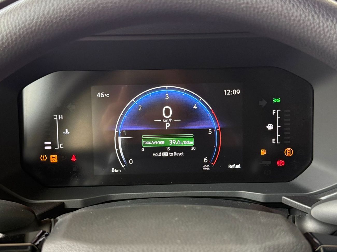 تويوتا برادو 2.8 DIESEL 4X4 AT VX -STD SUNROOF  **EXPORT ONLY**التصدير فقط خارج الخليج**