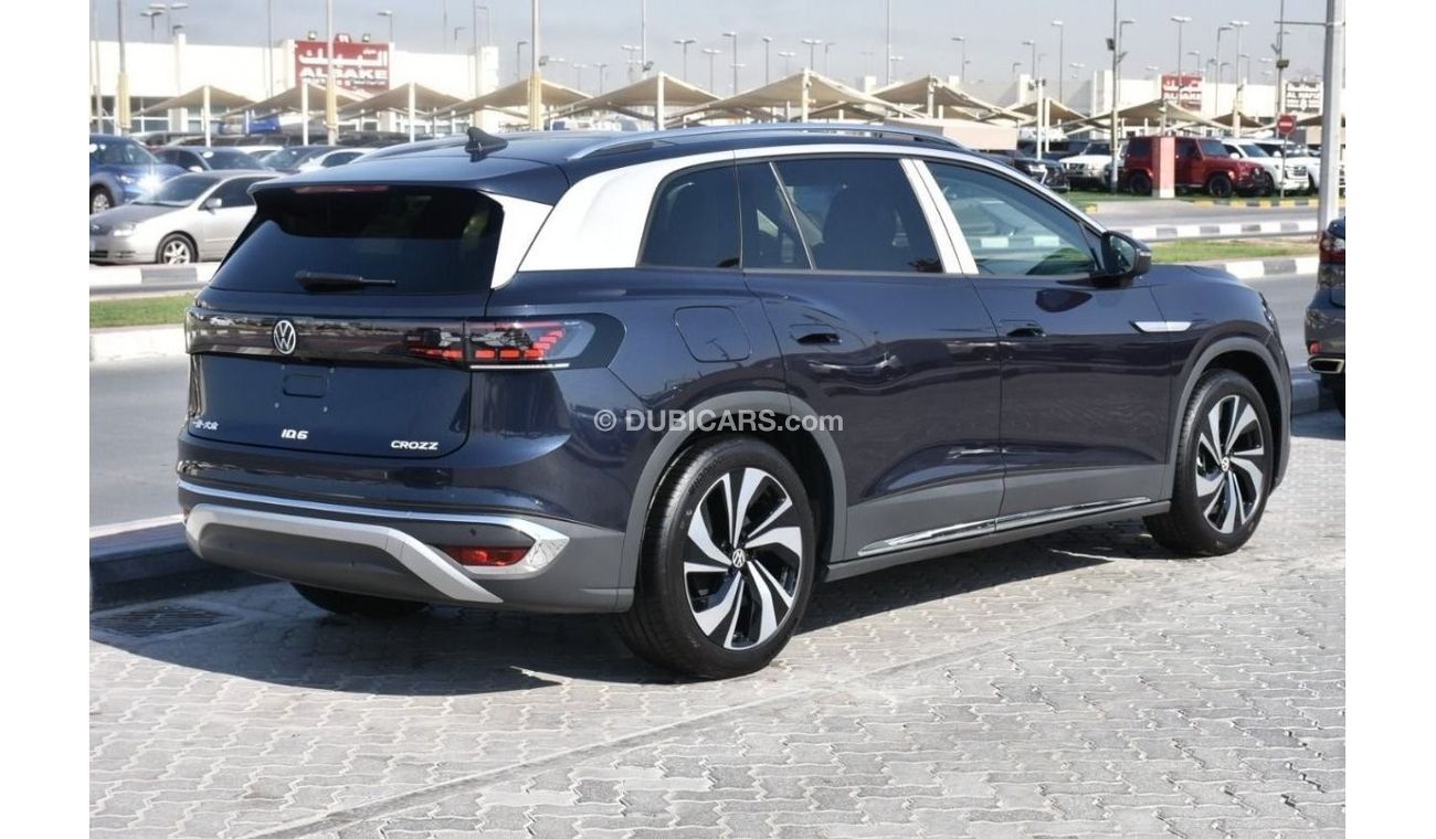 New Volkswagen ID.6 pure plus with openable panoramic sunroof ( brand