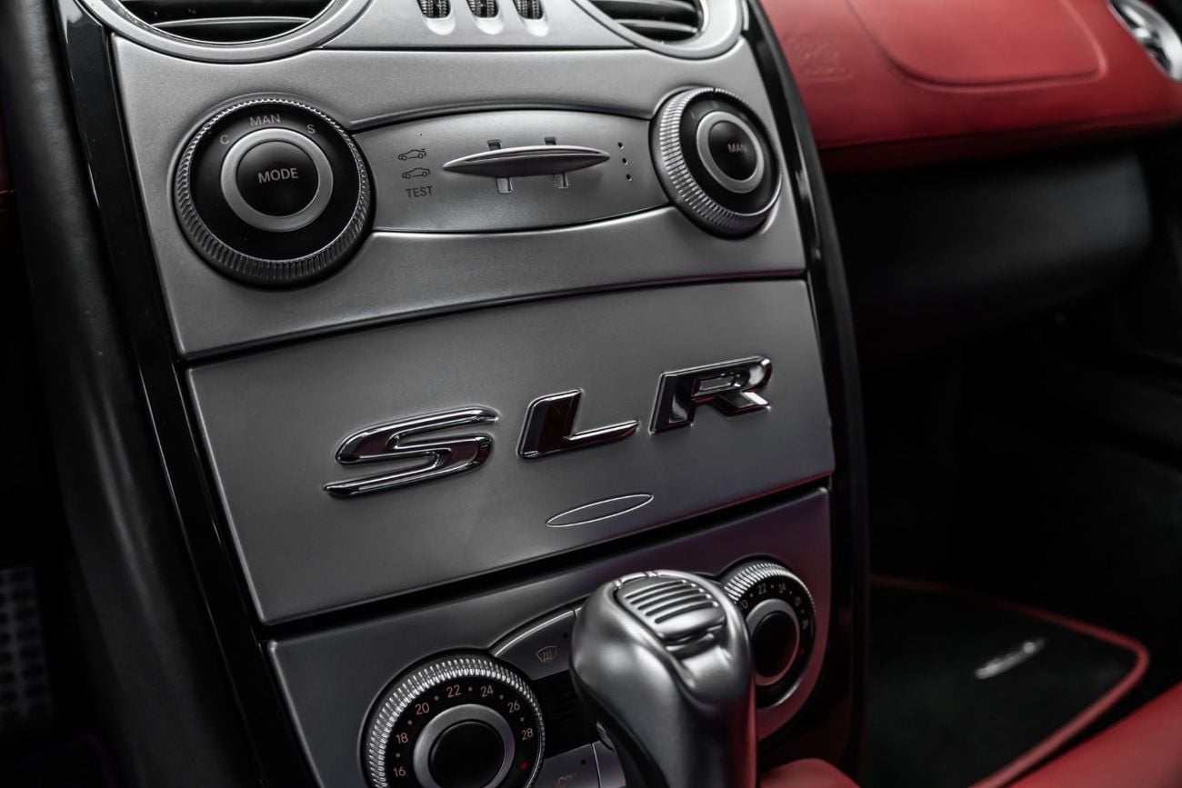 Mercedes Benz SLR Mclaren STANDARD Mercedes-Benz SLR McLaren | 2005 | Japanese Specs | Super new