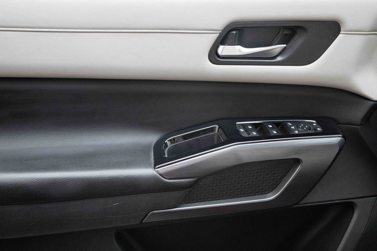 نيسان باثفايندر SV Pathfinder SV | 2,155 P.M | 0% Downpayment | ONE OWNER | NISSAN HISTORY!