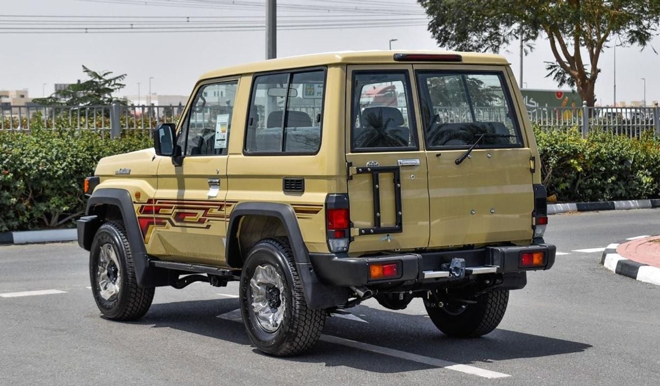 تويوتا لاند كروزر Toyota Landcruiser Hardtop 4.0 CC Manual Patrol