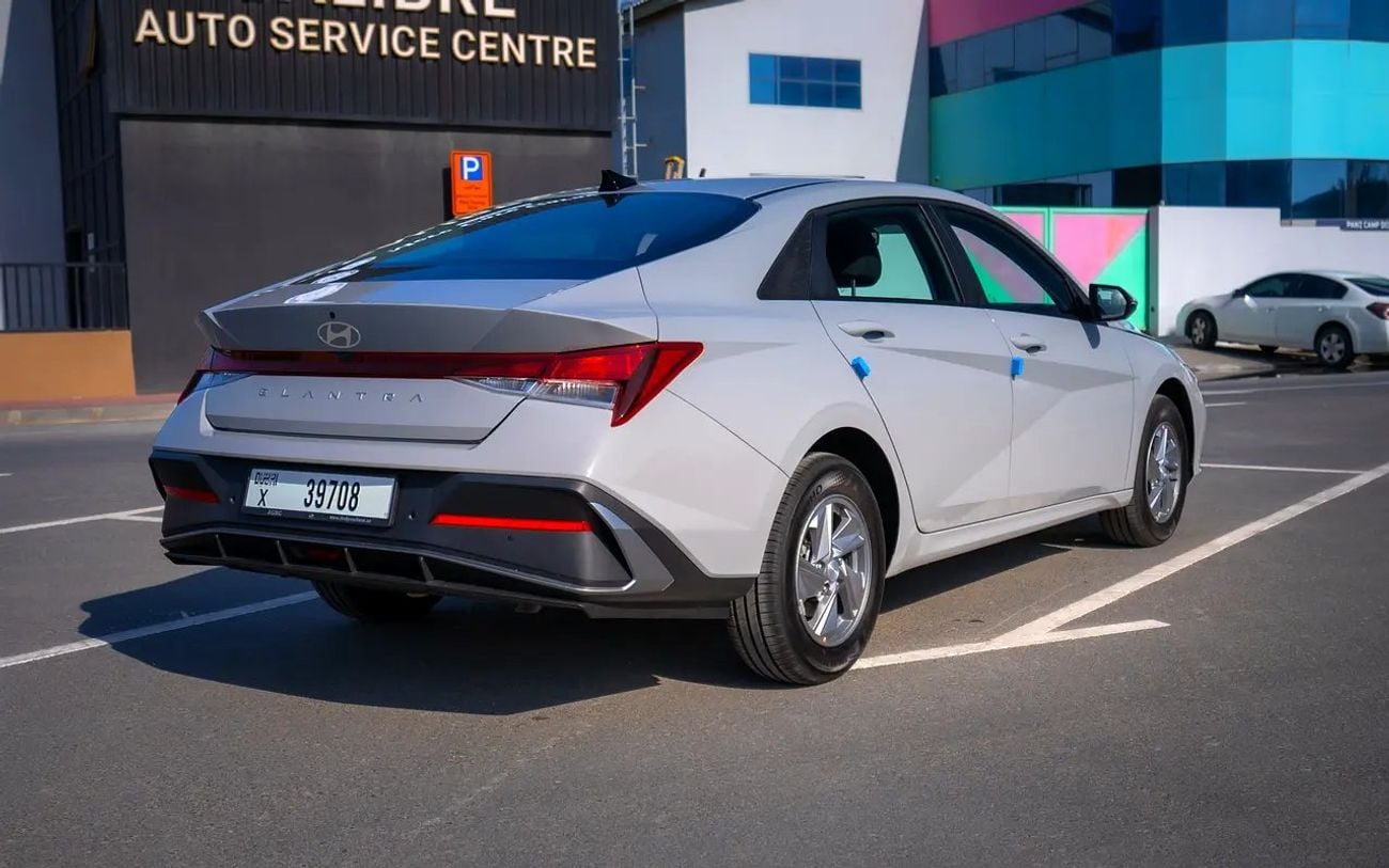 Hyundai Elantra COMFORT GCC spec