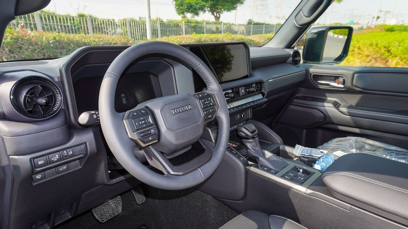 تويوتا برادو Mid ECTAGR034 - 2025 Toyota Prado - 2.4L Petrol Auto - White with Black Interior