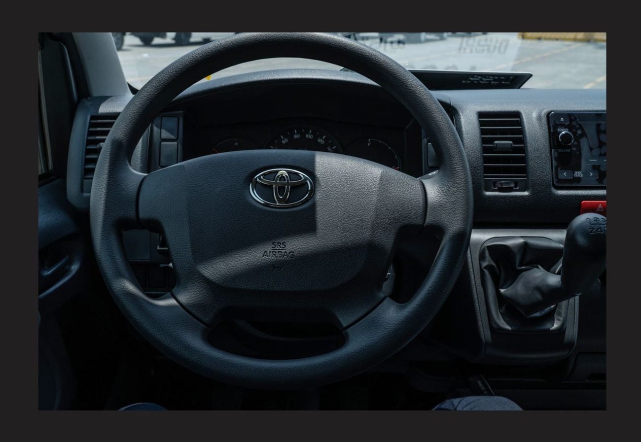 تويوتا هاياس #Am TOYOTA HIACE 3.0L 15-STR H/R MID M/T DSL 2023