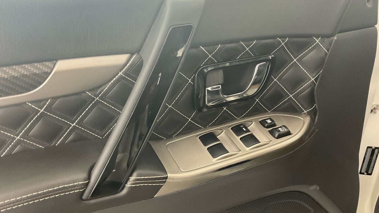 ميتسوبيشي باجيرو Signature Edition | upto AED 20,000 Ramadan Discount | شامل الضمان | 0 ﺪﻔﻋﺓ ﺃﻮﻟﻯ