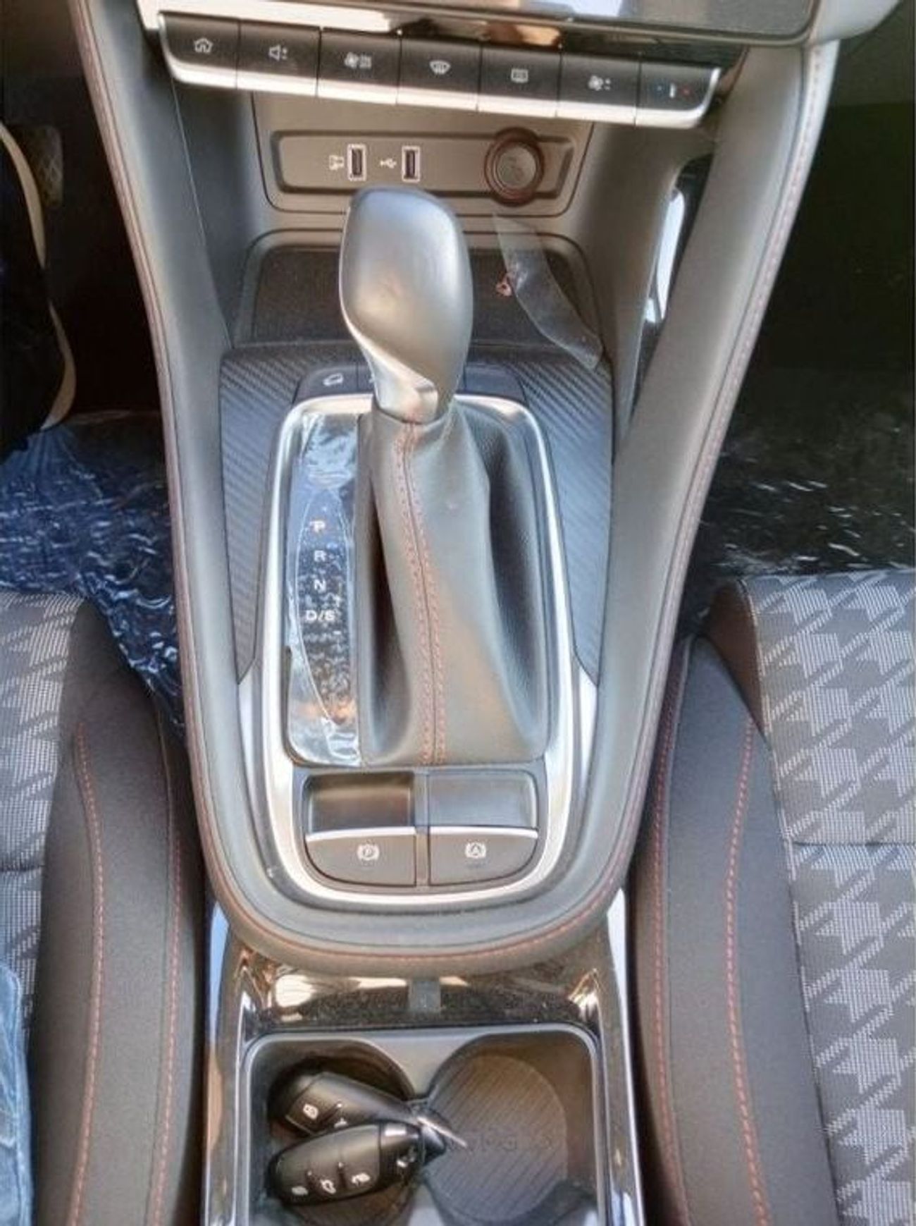 MG ZS Comfort 2025  1.5L  FWD  Petrol  SUV  silver color