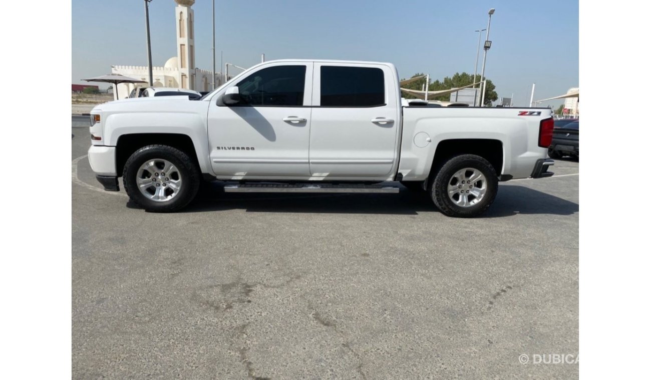 Chevrolet Silverado CHEVROLET SILVERDO 2017 LT GCC