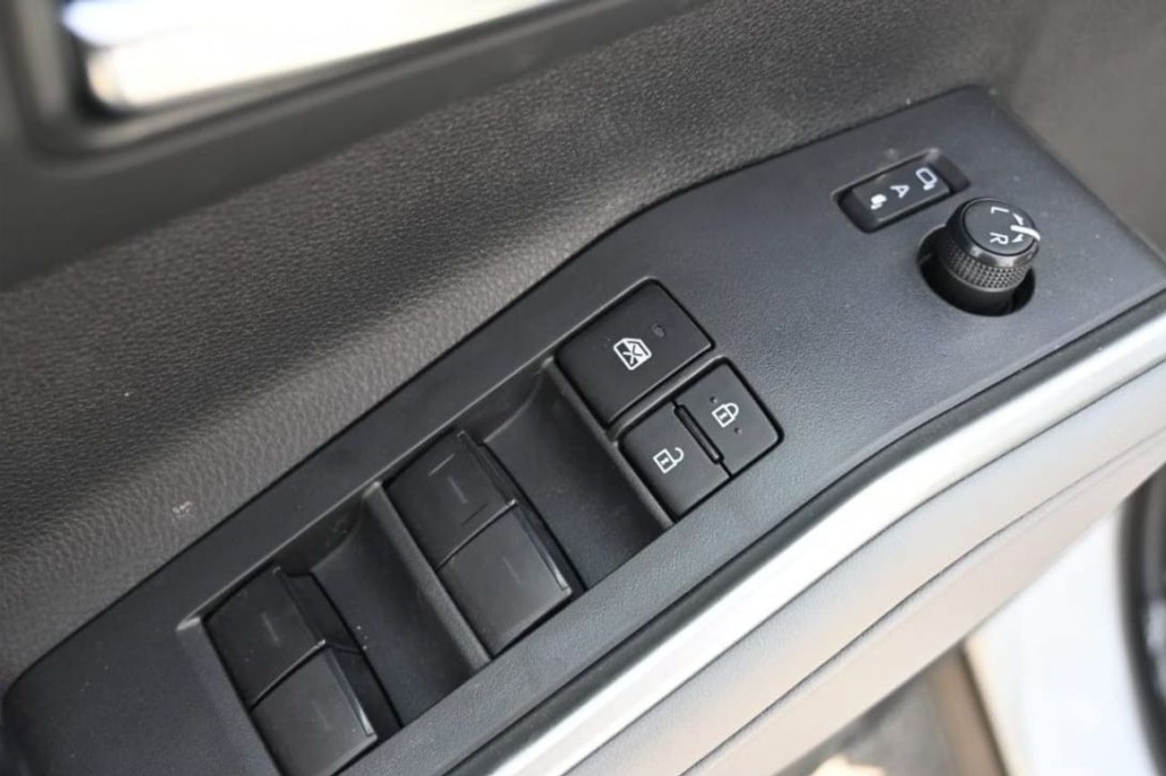 Toyota Highlander GLE 2.5L Hybrid, SUNROOF, ELECTRIC SEAT, MONITOR, BACK CAMERA, MODEL 2024