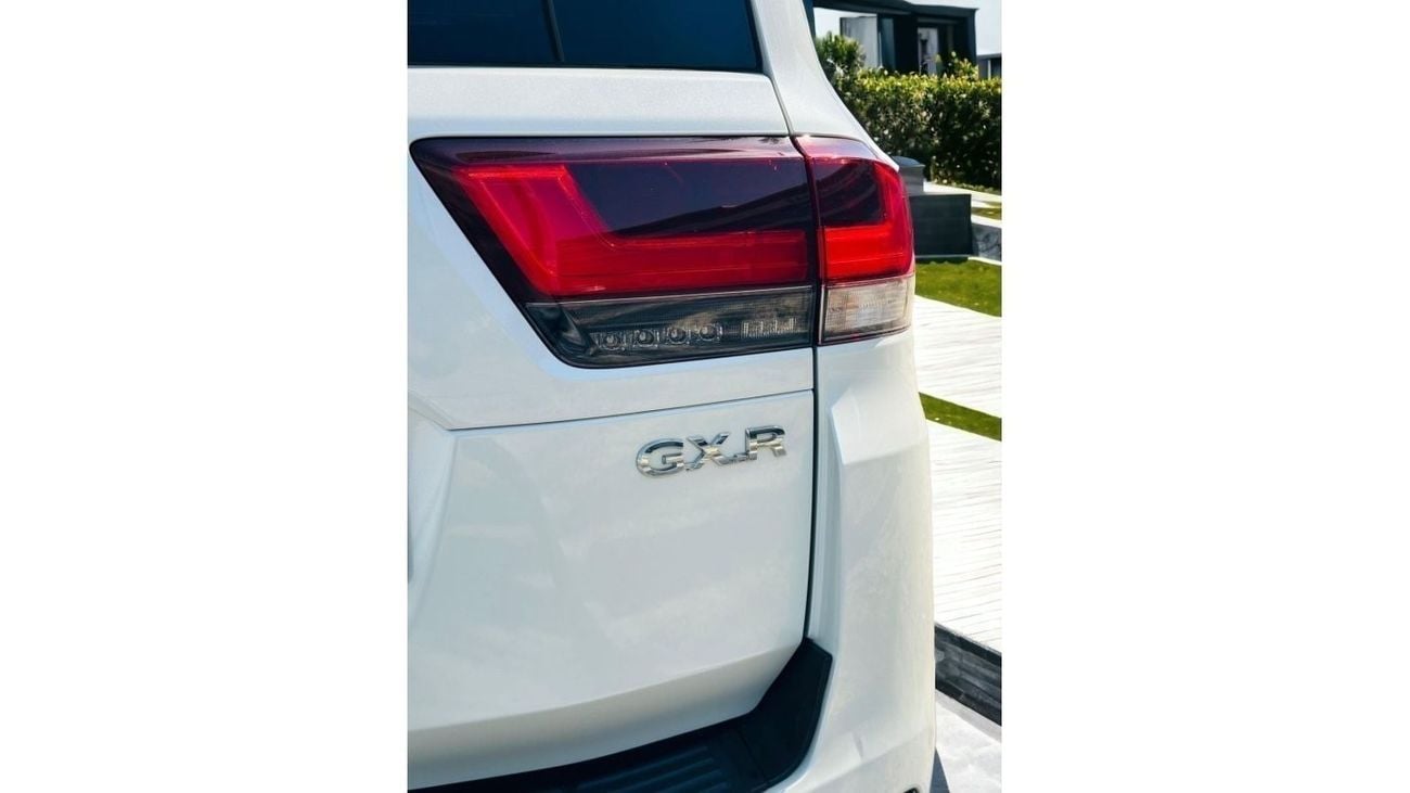 Toyota Land Cruiser AED 3, 810 PM | LAND CRUISER GXR 2022 | ORIGINAL PAINT | GCC SPECS | MINT CONDITION