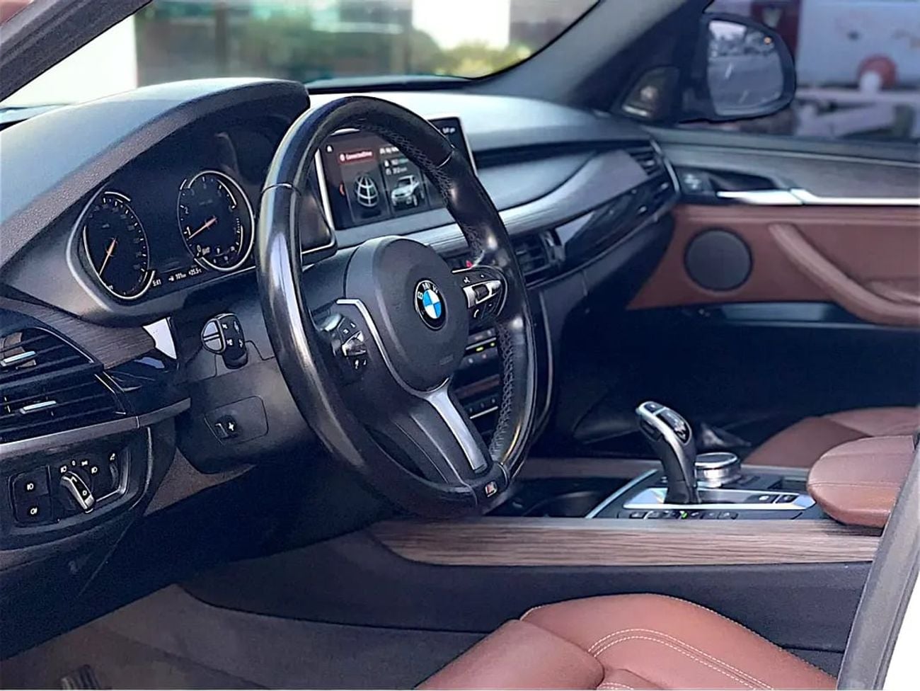 بي أم دبليو X5 50i M SPORT