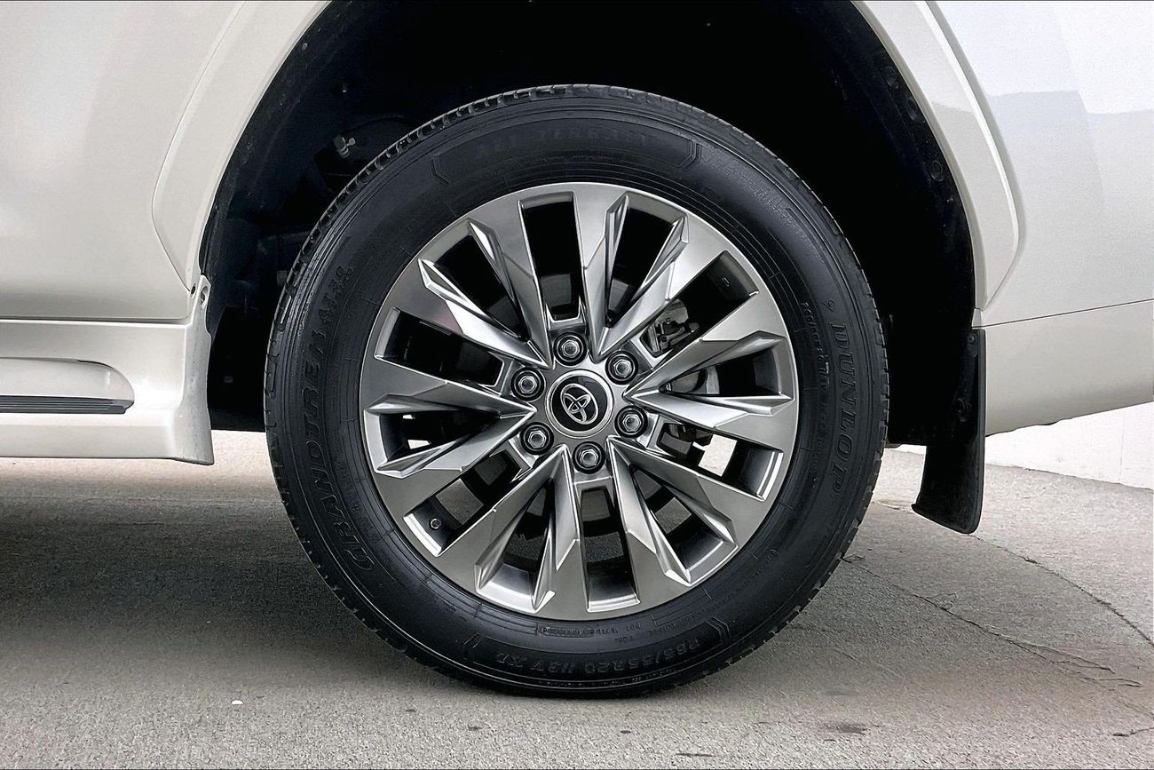 Toyota Land Cruiser GXR | Guaranteed Warranty | 0 Down Payment