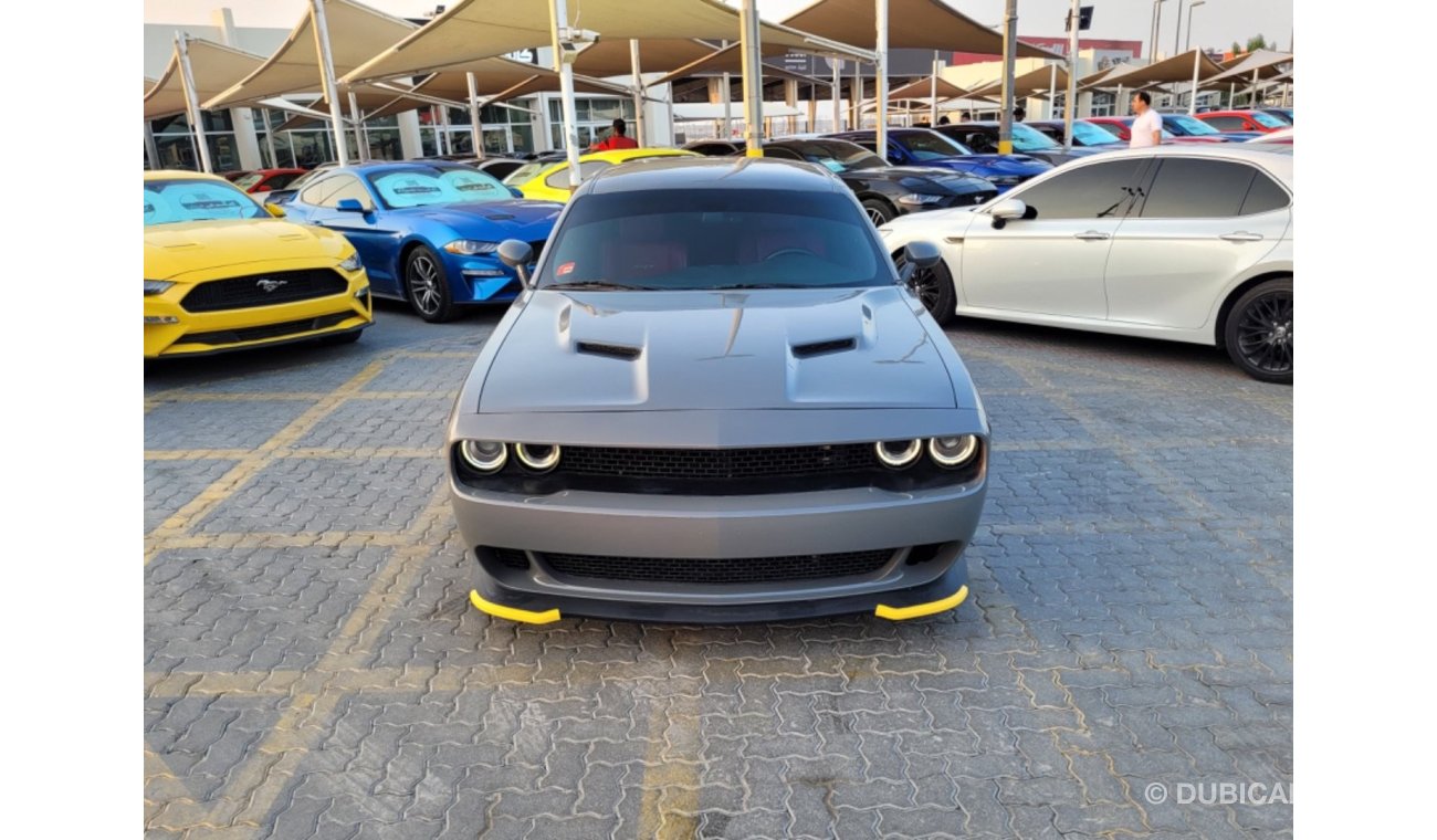Used Dodge Challenger For sale 2018 for sale in Dubai 679639