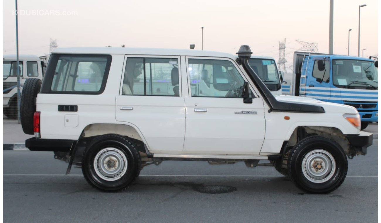 Toyota Land Cruiser Hard Top