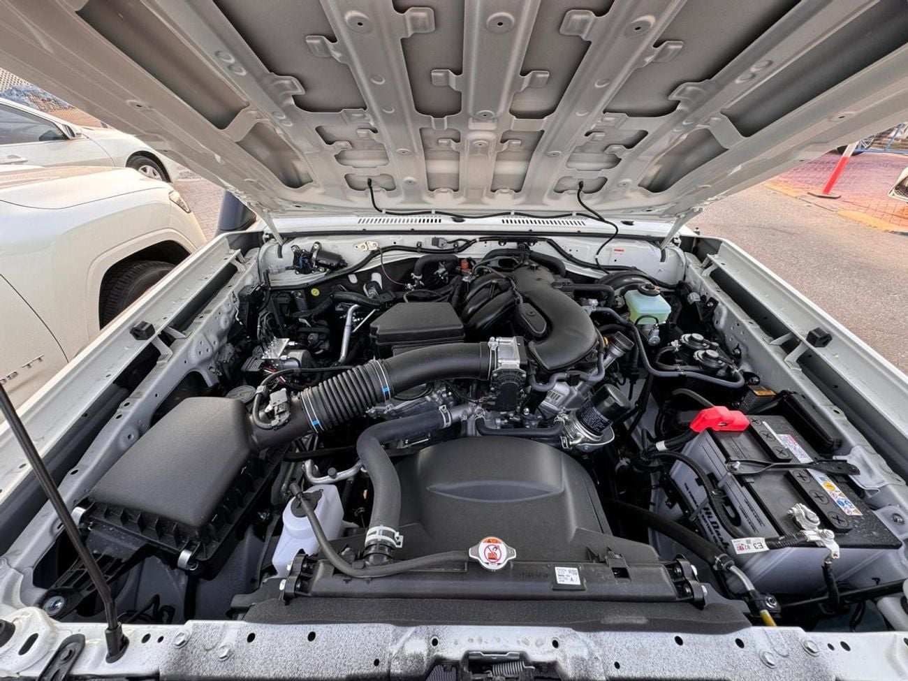 تويوتا لاند كروزر بيك أب 70 4.0L PETROL V6 AUTOMATIC TRANSMISSION ( FOR RE-EXPORT ONLY