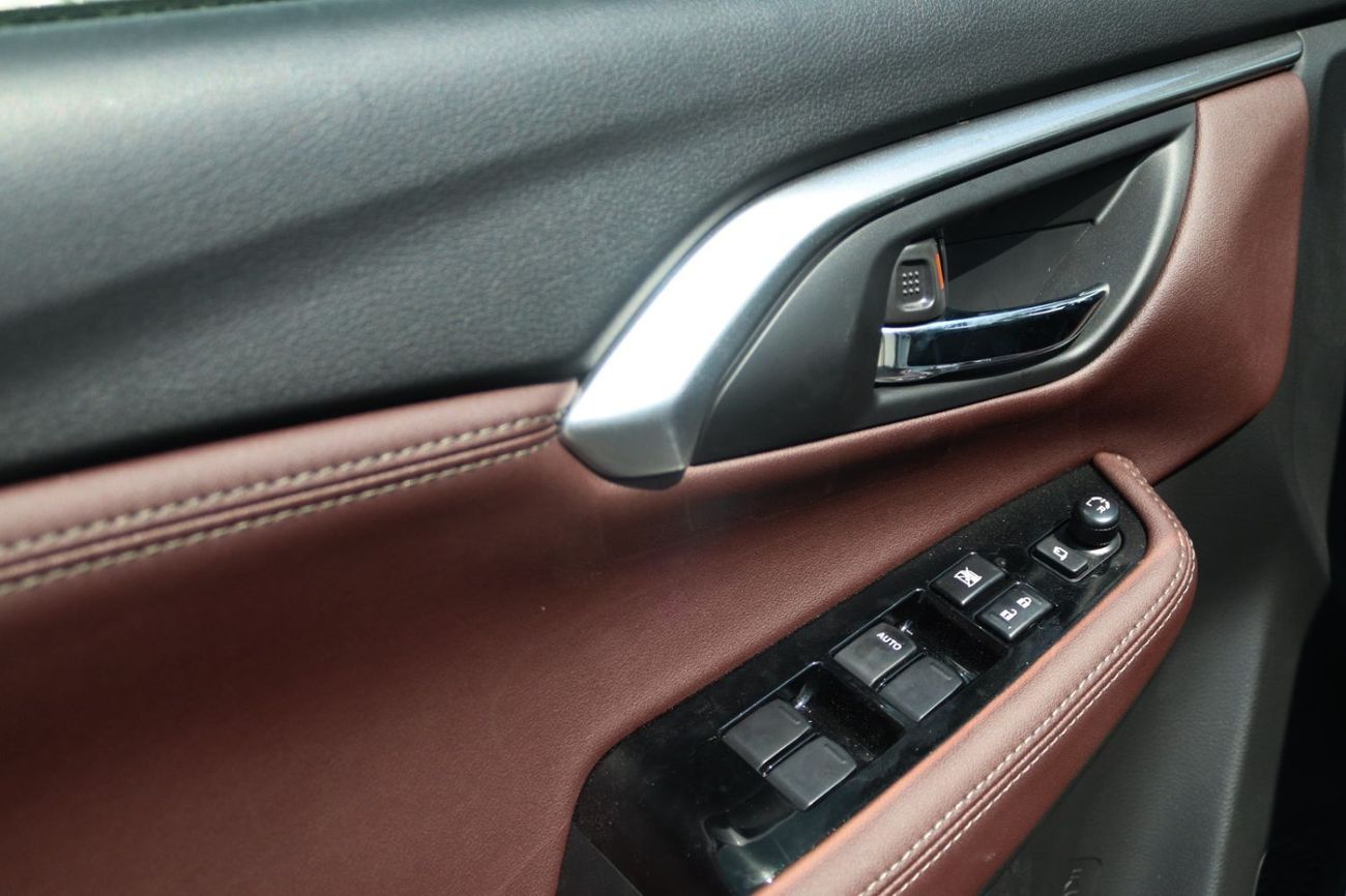 Toyota Urban Cruiser 2026 TOYOTA URBAN CRUISER **EXPORT ONLY**التصدير فقط خارج الخليج***