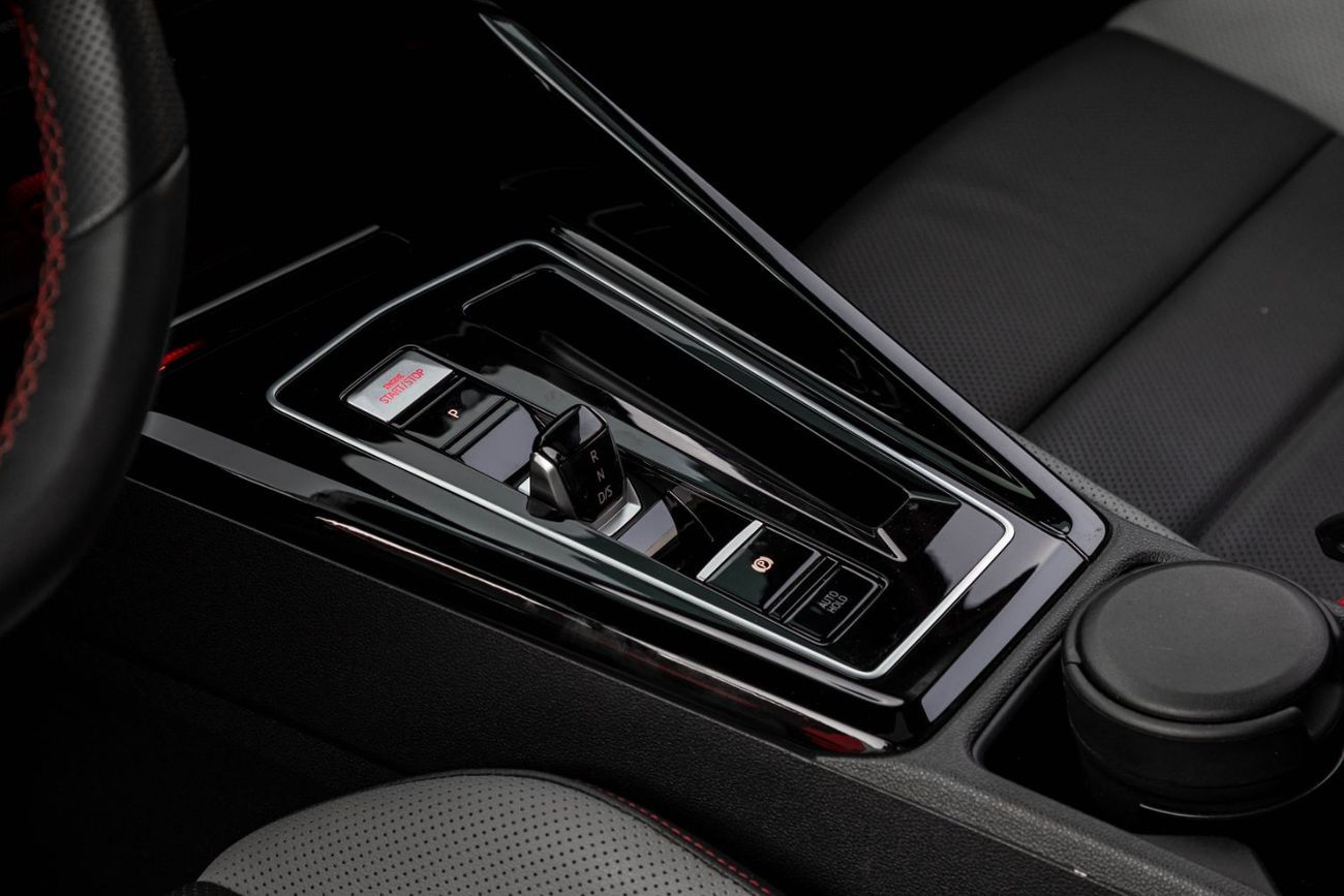 Volkswagen Golf GTI | 2,732 P.M | 0% Downpayment | VW Warranty | Leather Seats | Pristine!