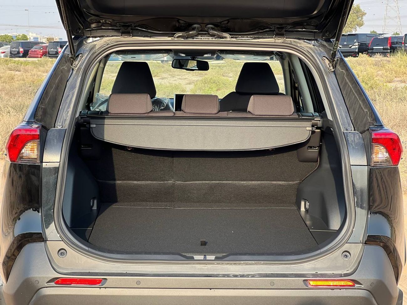 Toyota RAV4 2.5L HYBRID A/T // 2025 // MID OPTION WITH SUNROOF , NAVIGATION // SPECIAL OFFER // BY FORMULA AUTO