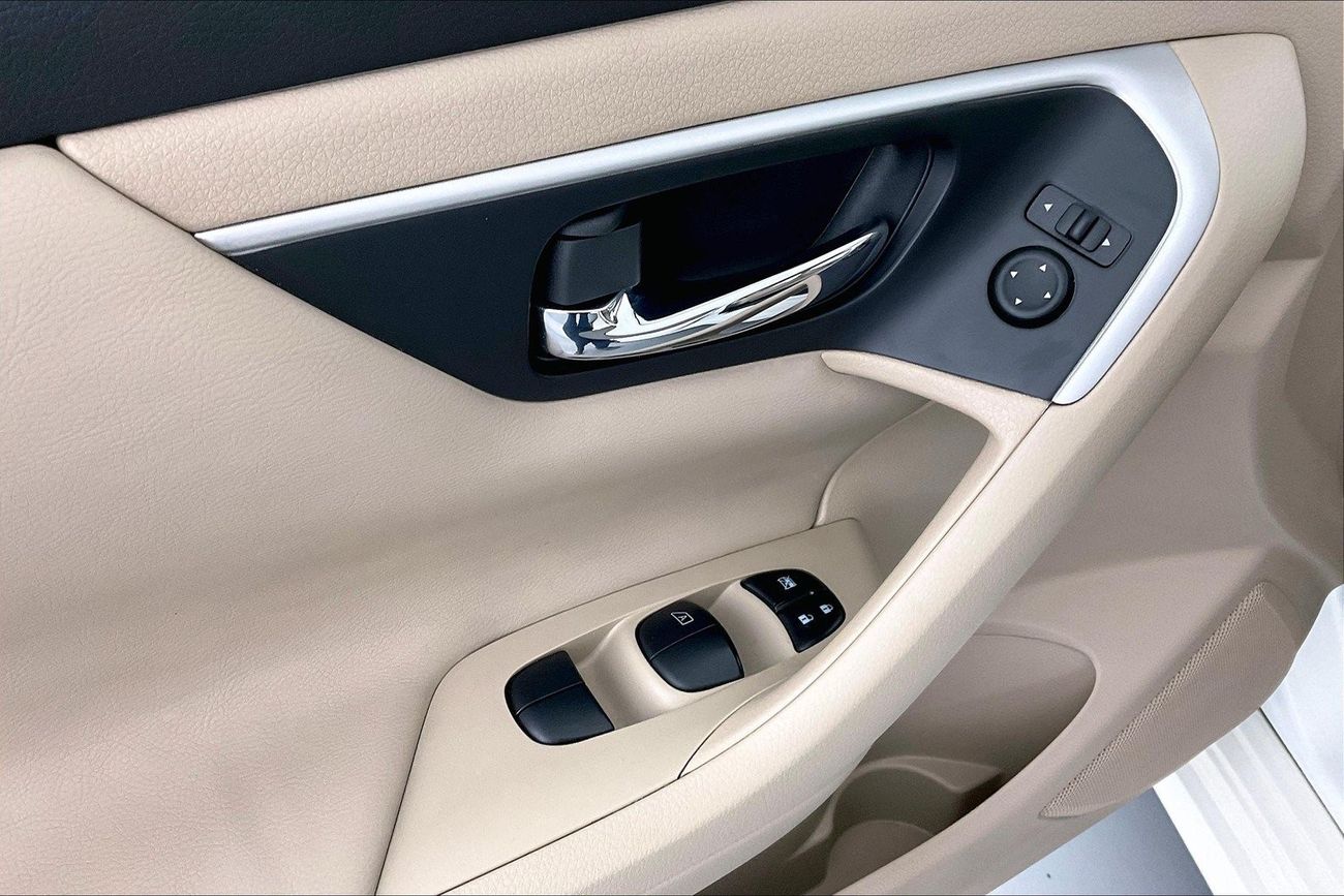 Nissan Altima SV| 1 year free warranty | Exclusive Eid offer