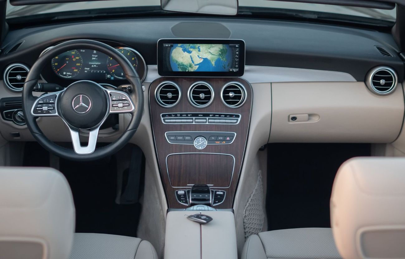 Mercedes-Benz C 300 Coupe SPORT 2.0L COUPE