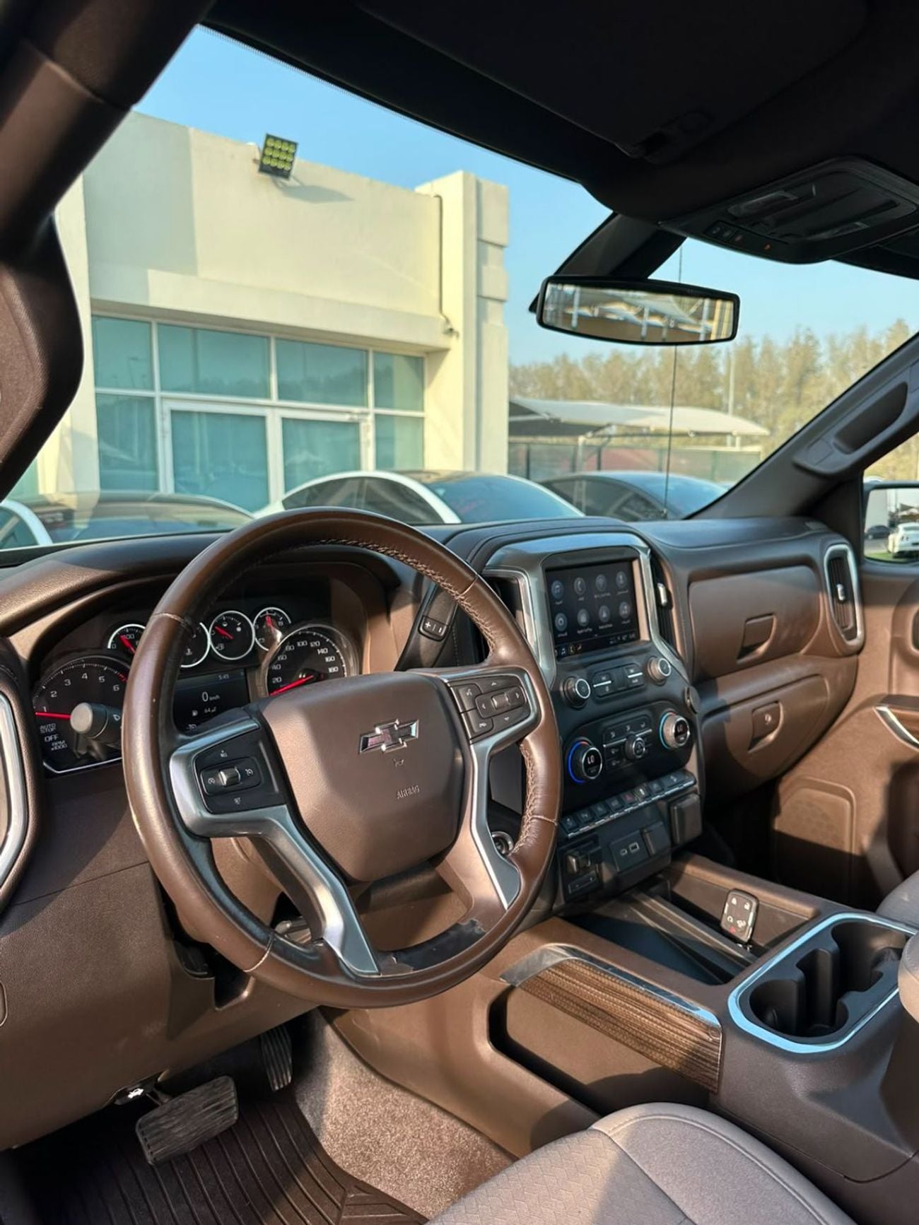 شيفروليه سيلفارادو 1500 REGULAR CAB 2LT TRAILBOSS