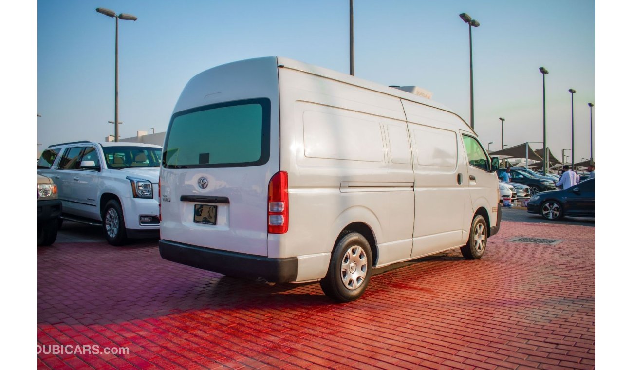 تويوتا هاياس 2010 | TOYOTA HIACE 2.7L | 3-STR CHILLER PANEL VAN | HIGH-ROOF | 5-DOORS | GCC | VERY WELL-MAINTAINE