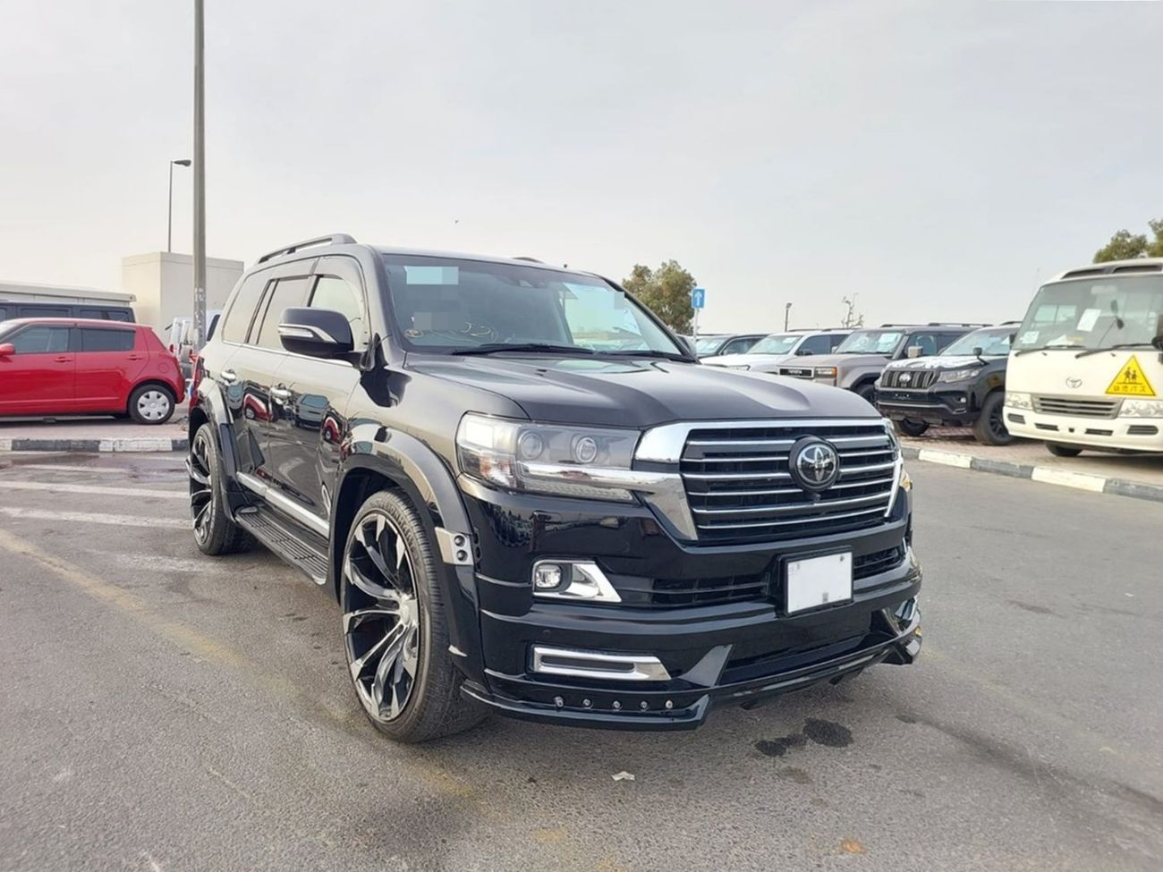 Toyota Land Cruiser TOYOTA LAND CRUISER SUV RHD 2019 MODEL 4.6 L PETROL AUTOMATIC(PM92283)