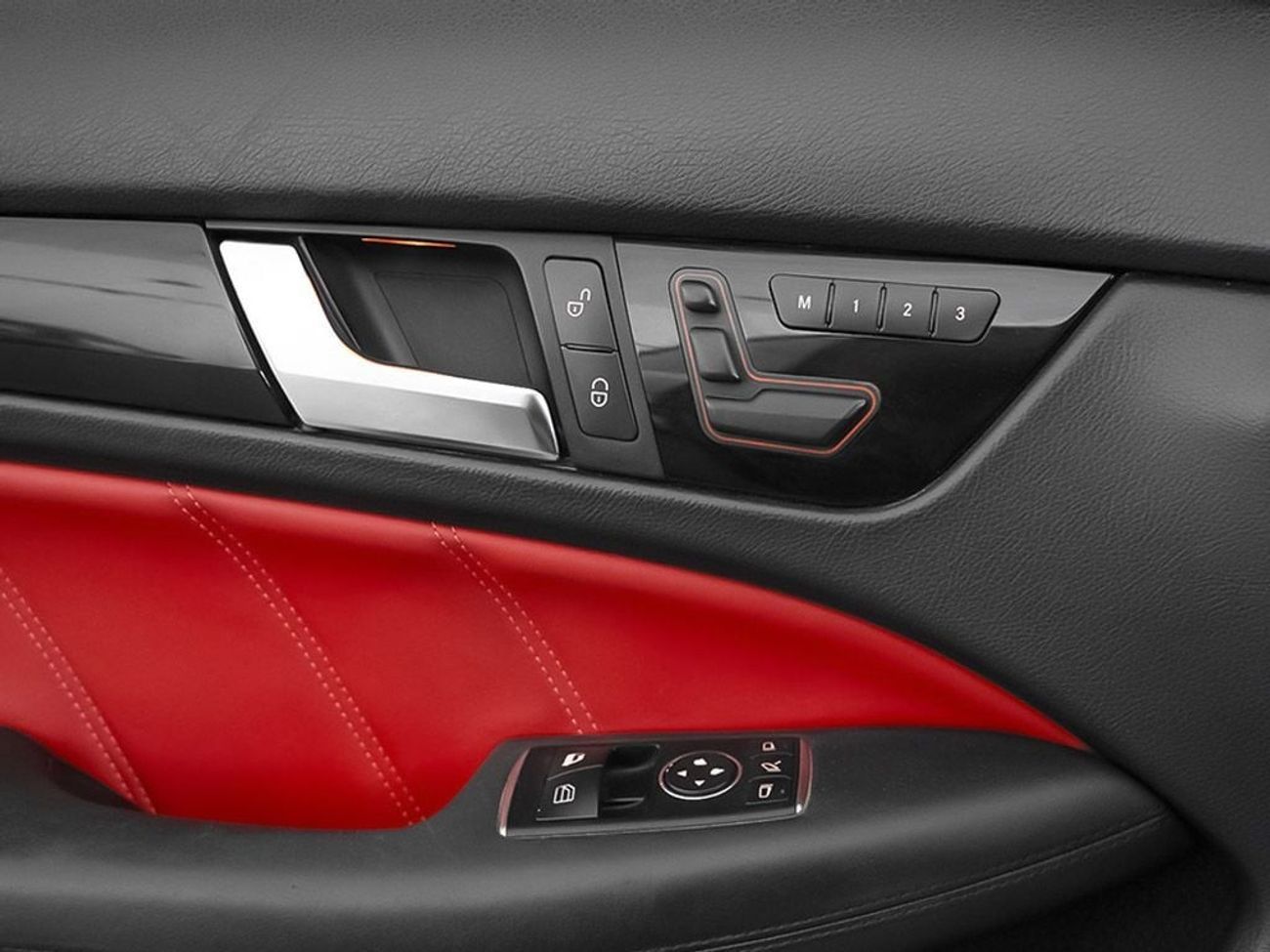 مرسيدس بنز C 63 AMG Std 6.2L 2013 Mercedes Benz C63 – P31 Performance Package / Original Paint