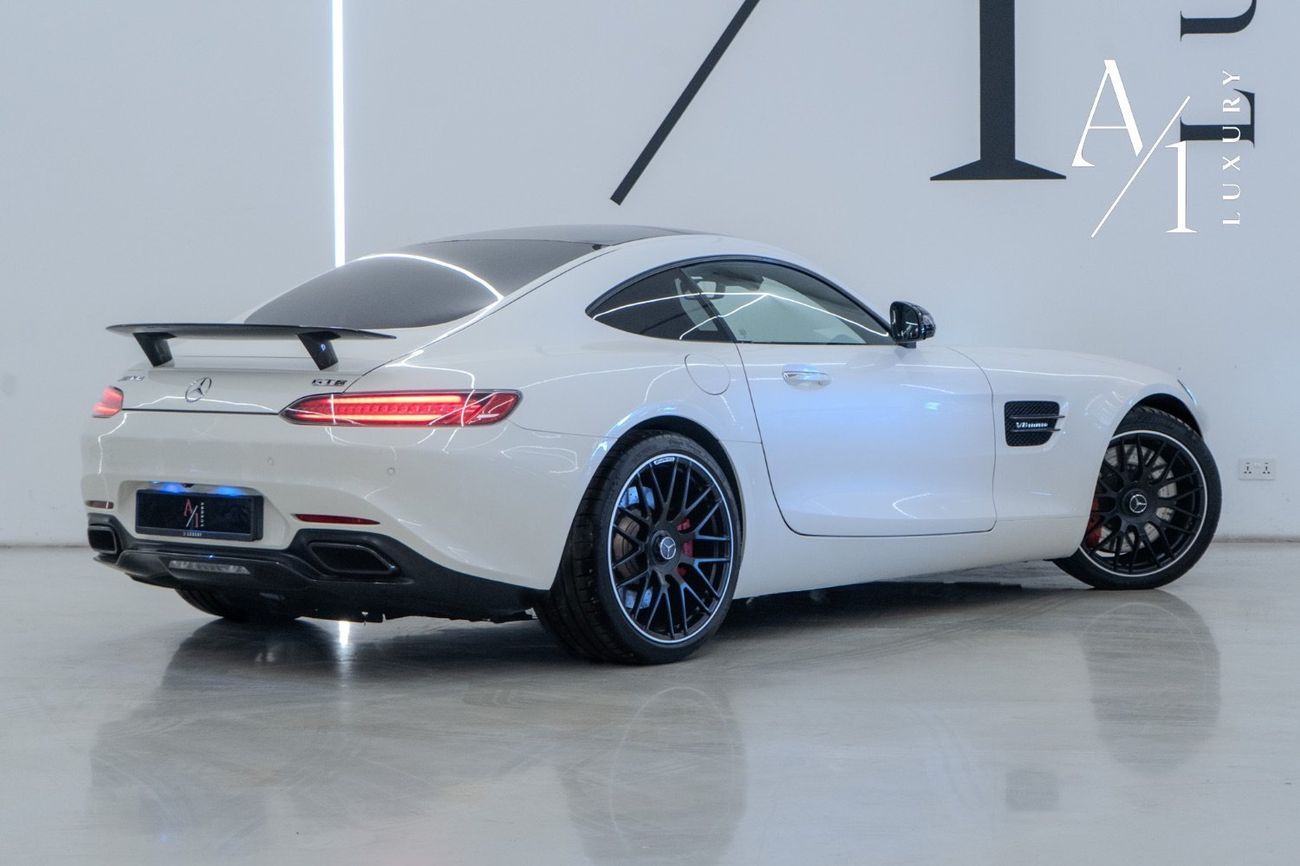 Mercedes-Benz AMG GT S 2015 Mercedes AMG GTS, V8 Biturbo, Excellent Condition, GCC Spec