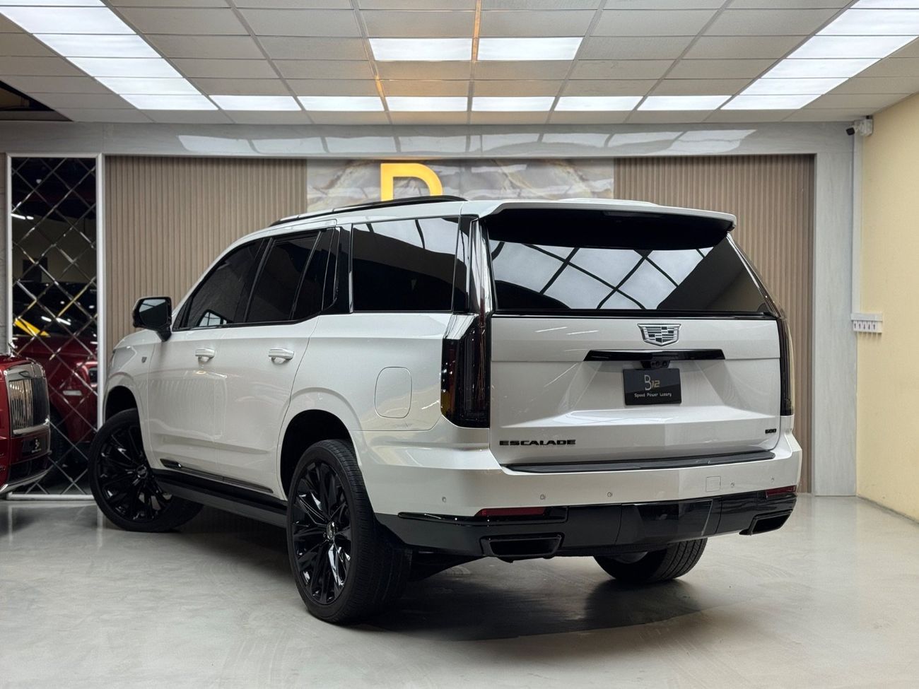 كاديلاك إسكالاد Premium Luxury 6.2L 4WD