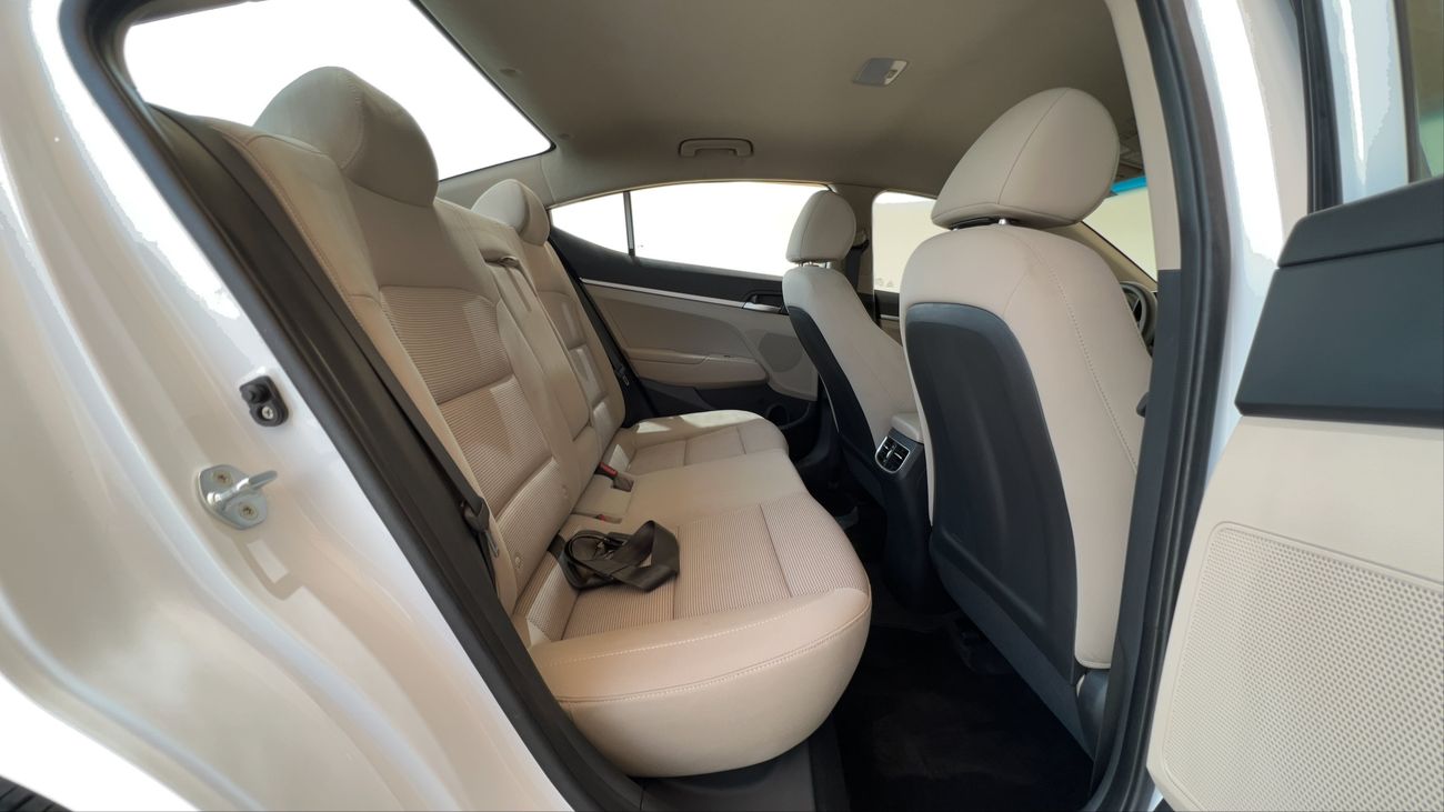 Hyundai Elantra 1600