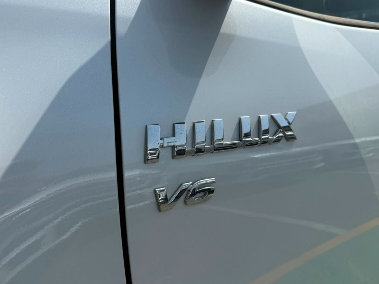 Toyota Hilux SR5 (NON GCC) HILUX 4.0L V6 , SR5 Full Option 4X4 D/C 2026 Model