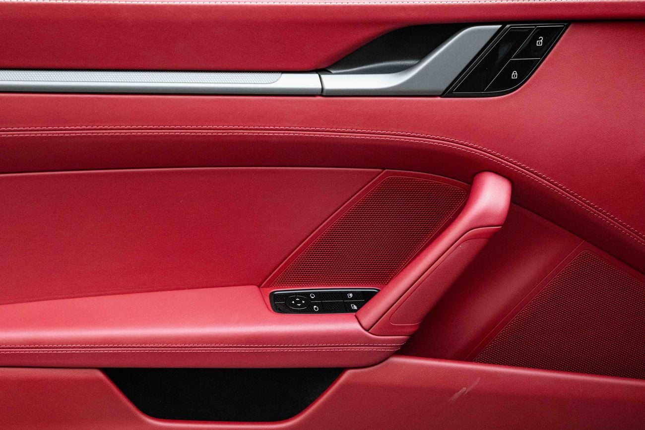 بورش 911 911 Carrera S | 9,400 P.M | 0% Downpayment | 03/2027 Porsche Warranty!