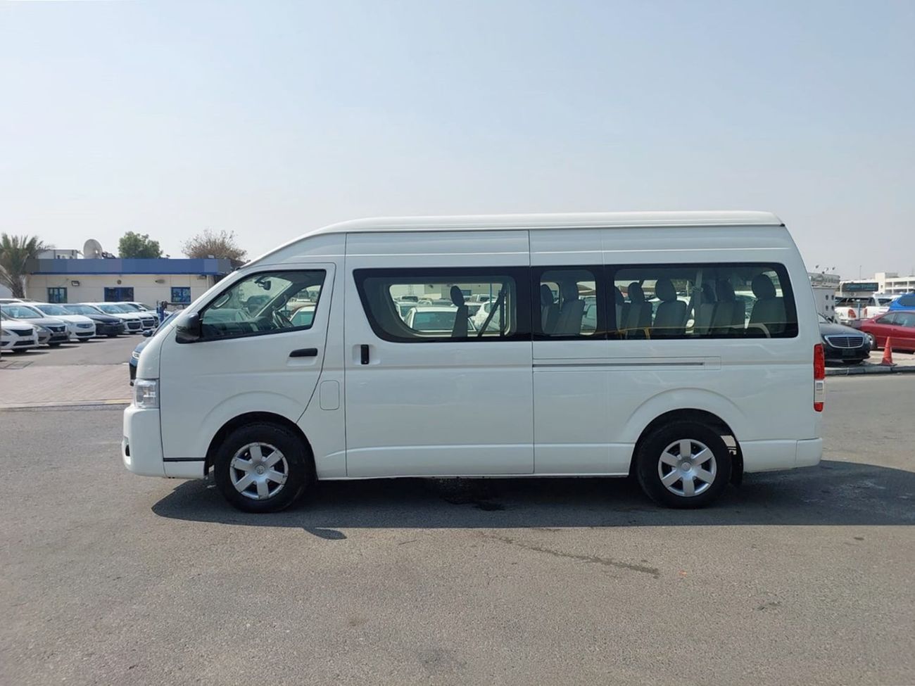 Toyota Hiace TOYOTA HIACE COMMUTER VAN RHD 2017 MODEL 2.7 L PETROL AUTOMATIC(PM77975)