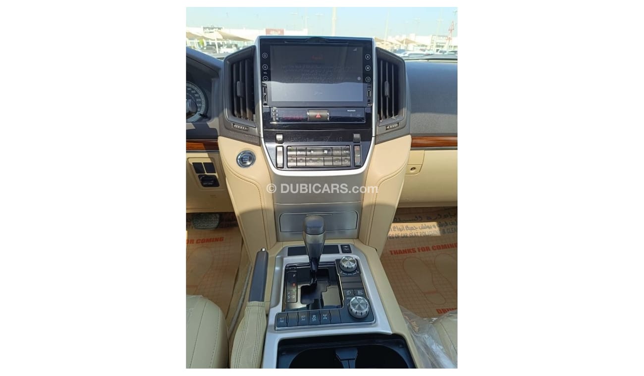 Toyota Land Cruiser GXR The car is very good, in perfect condition, looks clean from the inside and outside without any